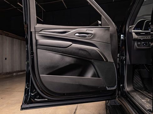 Used 2023 Cadillac Escalade Sport w/ Touring Package image 31