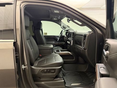 Used 2019 GMC Sierra 1500 SLT w/ SLT Premium Plus Package AWD/4WD image 22