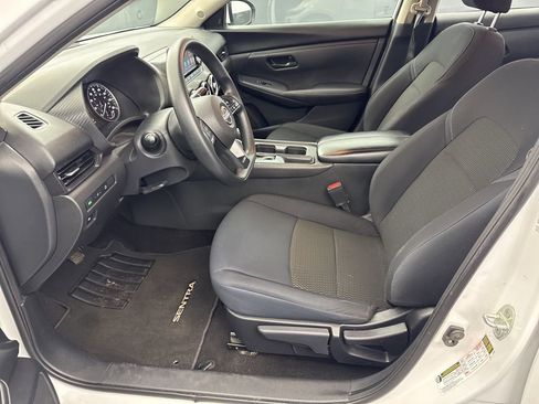Used 2024 Nissan Sentra S image 13