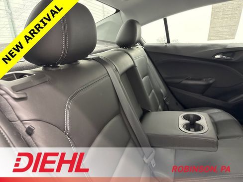 Used 2019 Chevrolet Cruze Premier w/ Driver Confidence II Package image 9