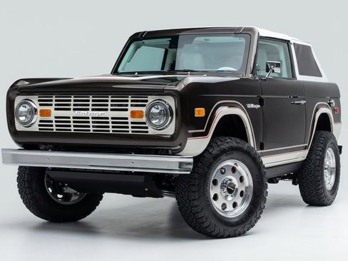 Used 2024 Ford Bronco Black Diamond AWD/4WD image 20