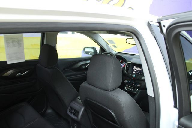 Used 2024 GMC Terrain SLE w/ LPO, Floor Liner Package FWD image 10