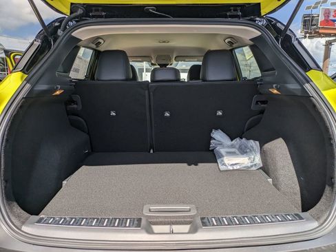 Used 2026 Nissan Kicks SR w/ Illumination Package image 27