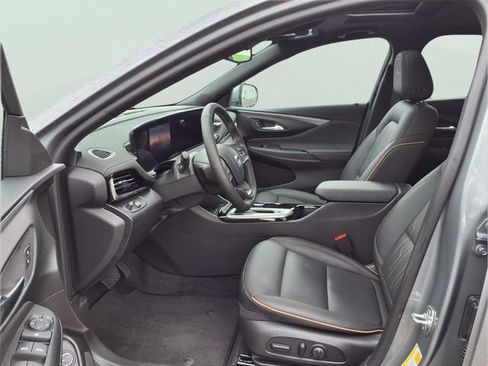 Certified 2025 Buick Envista Avenir image 22