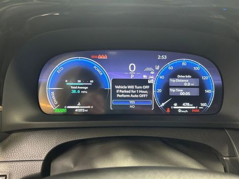 Used 2023 Toyota Crown Limited image 17