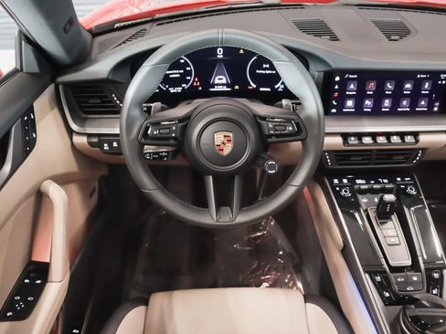Used 2025 Porsche 911 Carrera image 15