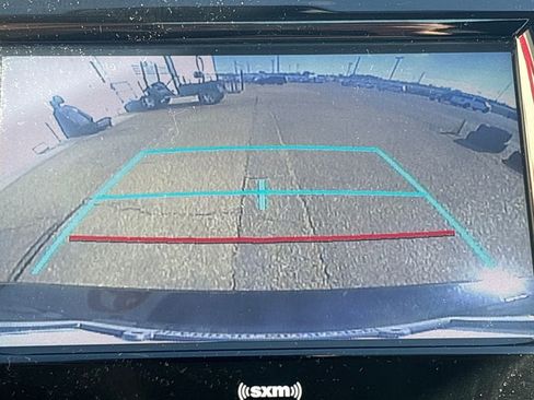 Used 2020 Toyota Camry LE image 11