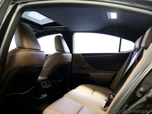 Used 2023 Lexus ES 350 w/ Premium Package FWD image 13