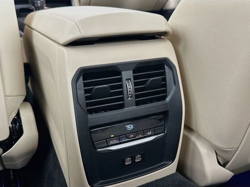 Used 2021 BMW 430i Coupe w/ Convenience Package RWD image 24