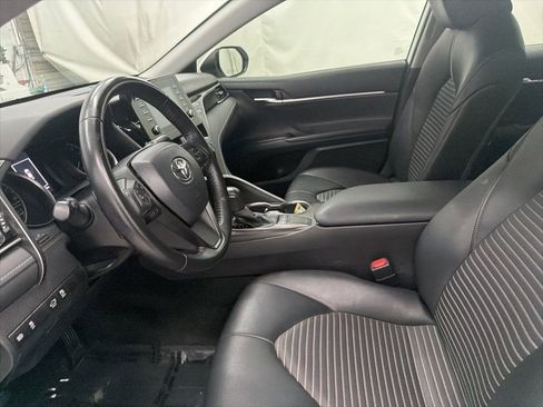 Used 2022 Toyota Camry SE FWD image 15