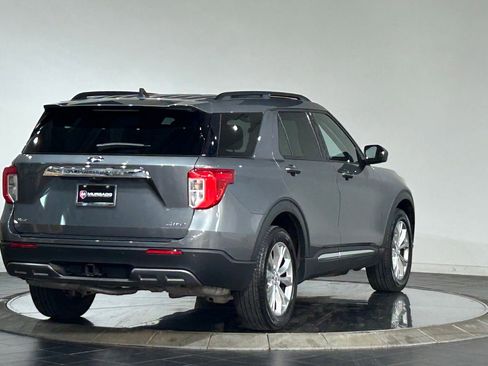 Used 2023 Ford Explorer XLT w/ Equipment Group 202A AWD/4WD image 10