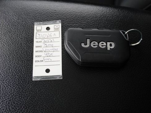 Used 2021 Jeep Wrangler Unlimited Islander image 41