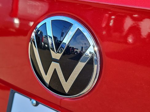 Used 2022 Volkswagen Taos SE image 26