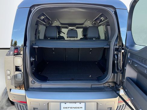 New 2026 Land Rover Defender 110 S image 12