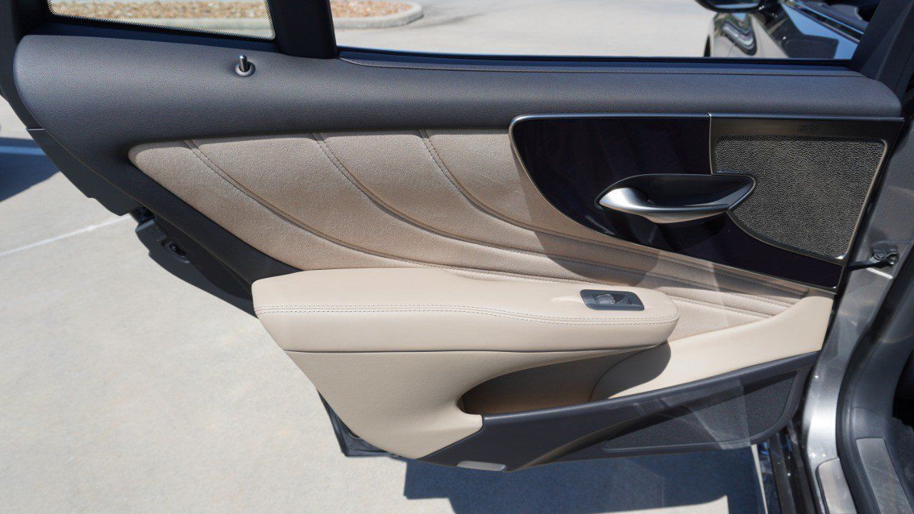 Certified 2022 Lexus LS 500 AWD w/ Interior Upgrade Package image 35