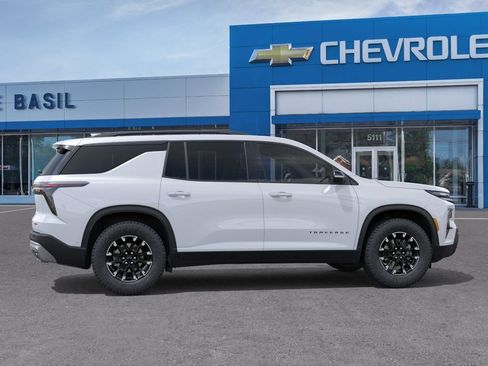 New 2026 Chevrolet Traverse Z71 w/ Driver Confidence Package AWD/4WD image 5