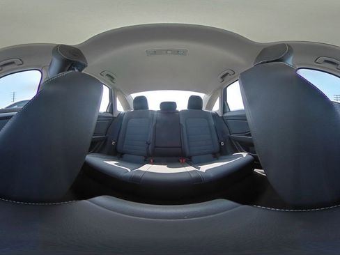 Used 2025 Volkswagen Jetta SE image 42