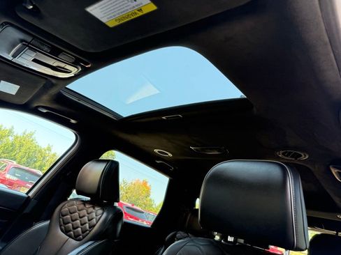 Used 2021 Hyundai Palisade Calligraphy image 16