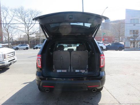 Used 2014 Ford Explorer XLT w/ Equipment Group 202A image 25