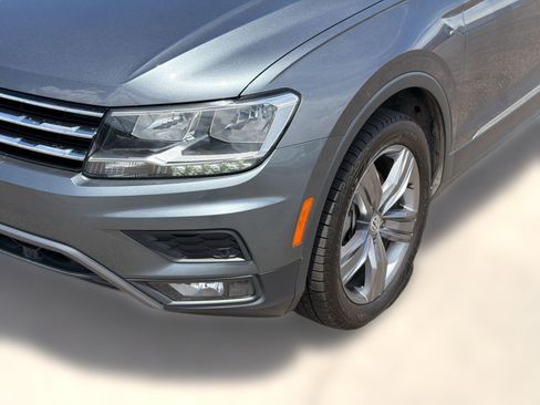 Used 2021 Volkswagen Tiguan SEL w/ 2-Row Tiguan MDO Package AWD/4WD image 11