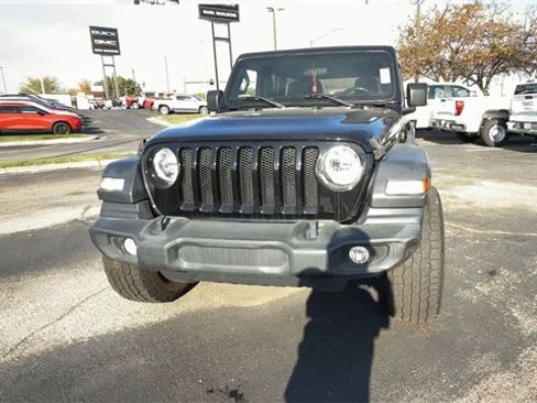 Used 2020 Jeep Wrangler Unlimited Sport S image 3