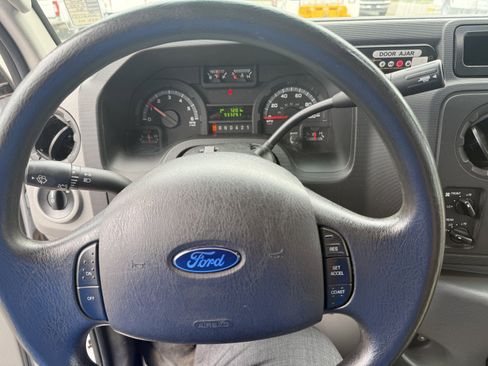 Used 2016 Ford E-450 and Econoline 450 Super Duty w/ Shuttle Bus Prep Package RWD image 10