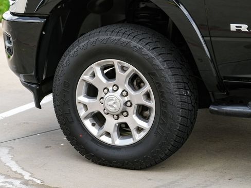 Used 2022 RAM 3500 Laramie AWD/4WD image 63