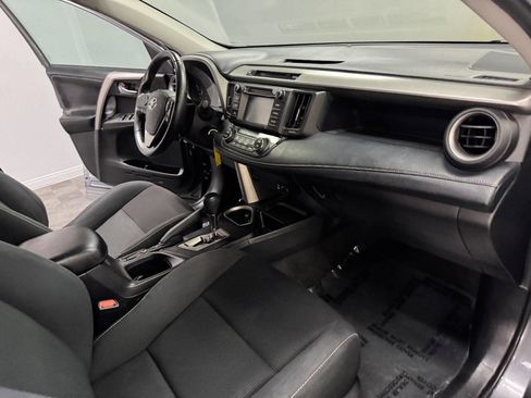 Used 2018 Toyota RAV4 XLE image 58