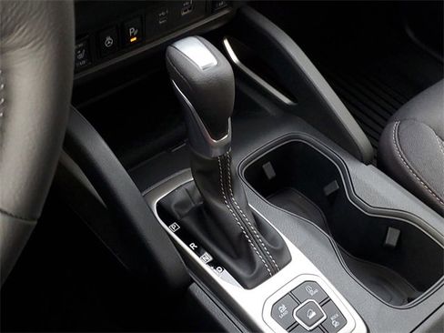 New 2026 Nissan Frontier SV image 23