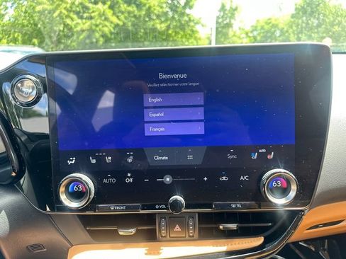 Used 2024 Lexus NX 350h AWD image 35