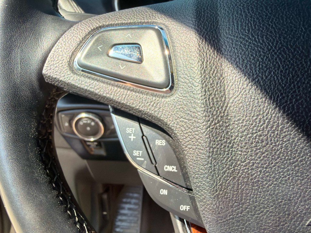 Used 2017 Lincoln MKX Reserve AWD/4WD image 30