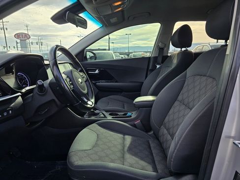 Used 2020 Kia Niro LXS image 21