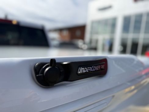 Used 2025 RAM 1500 Laramie image 7