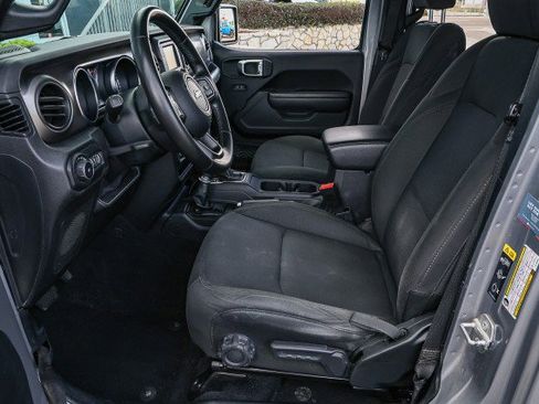 Used 2020 Jeep Wrangler Unlimited Sport S image 9