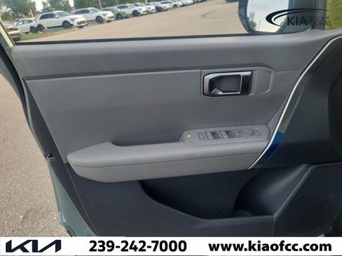 New 2027 Kia Seltos S FWD image 24