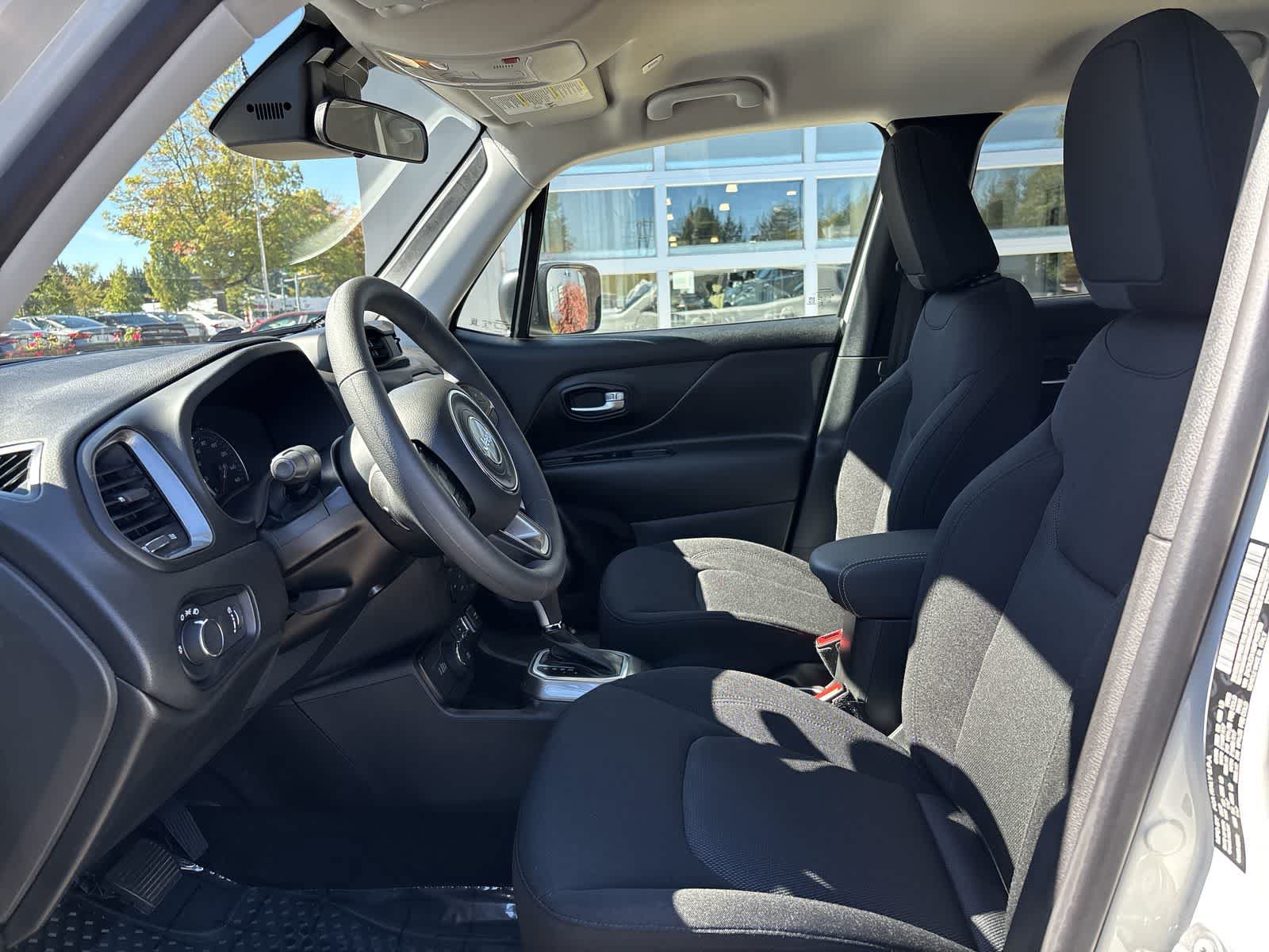 Used 2022 Jeep Renegade Sport w/ Sport Appearance Group AWD/4WD image 9