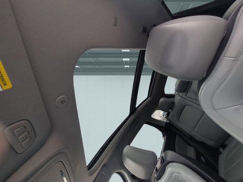 Certified 2021 Lincoln Corsair AWD w/ Premium Package image 13