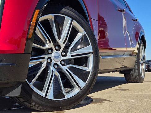 Certified 2025 Cadillac Lyriq Luxury w/ LPO, Floor Liner Package image 8