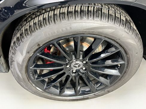 Used 2023 Mercedes-Benz GLE 350 4MATIC w/ AMG Line Exterior image 32