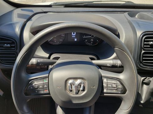 Used 2025 RAM ProMaster 2500 w/ Convenience Group FWD image 21