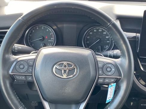 Used 2023 Toyota Camry SE image 7