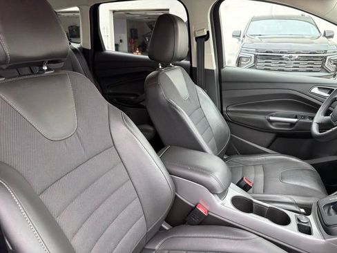 Used 2016 Ford Escape SE w/ SE Chrome Package FWD image 26
