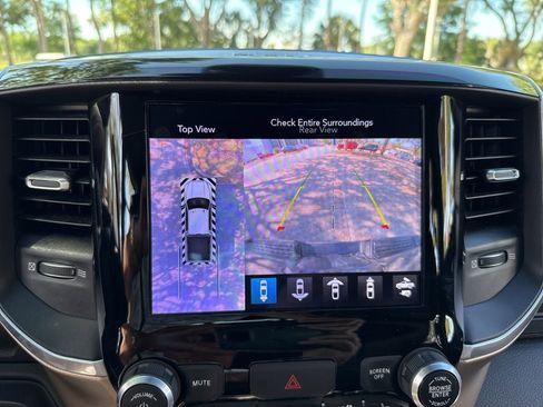 Used 2019 RAM 2500 Laramie w/ Night Edition AWD/4WD image 32