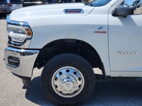 Used 2024 RAM 3500 Laramie w/ Towing Technology Group image 5