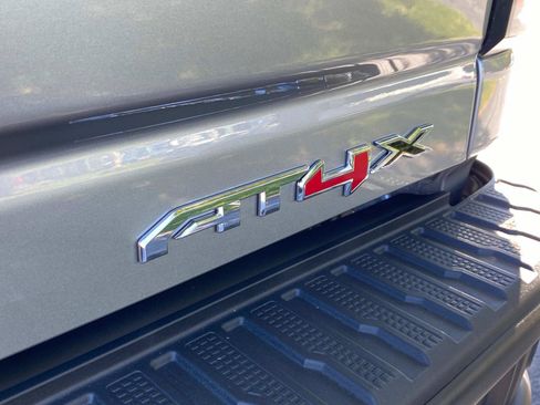 Used 2025 GMC Sierra 2500 AT4X w/ AT4X AEV Edition image 11