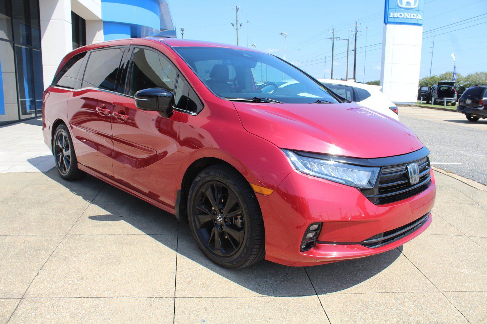 Used 2023 Honda Odyssey Sport image 1