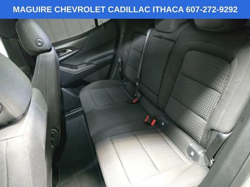 Used 2026 Chevrolet Equinox LT AWD/4WD image 31