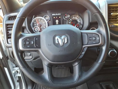 Used 2024 RAM 2500 Tradesman w/ Chrome Appearance Group image 12