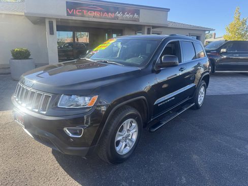 Used 2016 Jeep Grand Cherokee Laredo w/ Quick Order Package 23E image 1