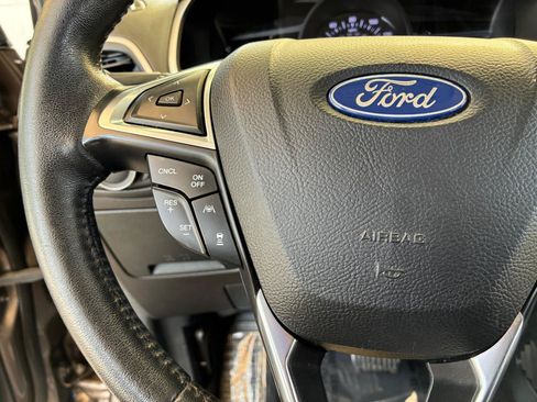 Used 2019 Ford Edge SEL w/ Equipment Group 201A AWD/4WD image 27